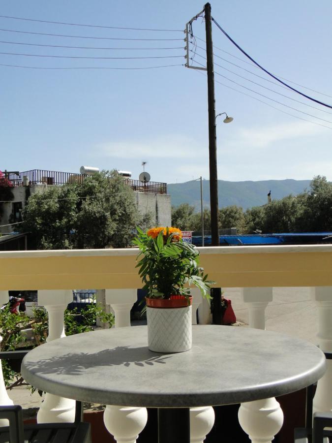 Chrysanthe'S Apartments No2 Πόρος Εξωτερικό φωτογραφία